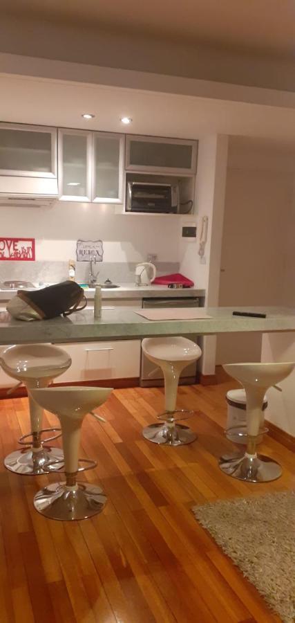 Apartamento Av Kennedy Y Cervino A Metros Embajada Eeuu Buenos Aires Eksteriør bilde